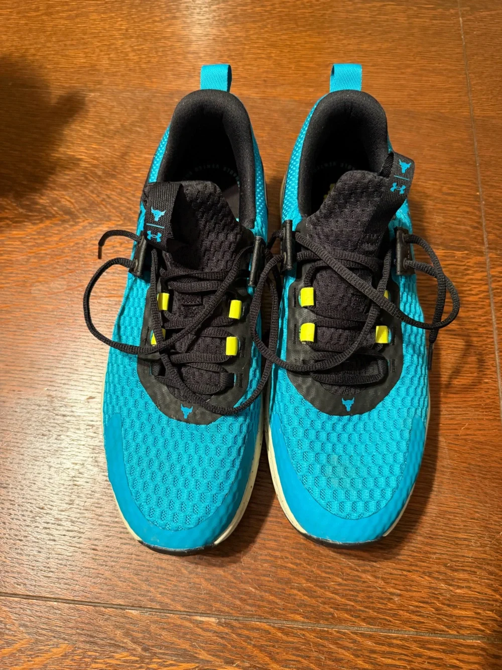 Under Armour Men’s Teal Knit Running Sneakers with Black and Yellow Accents